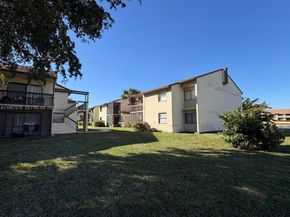 465 NW 210th St 103, Miami Gardens FL 33169