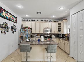 878 NE 191st St, Miami FL 33179