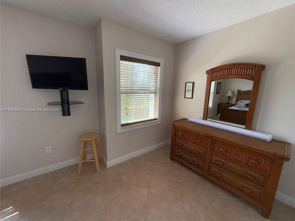 335 Waterside Dr 335, Hypoluxo FL 33462