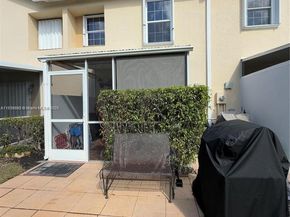 335 Waterside Dr 335, Hypoluxo FL 33462