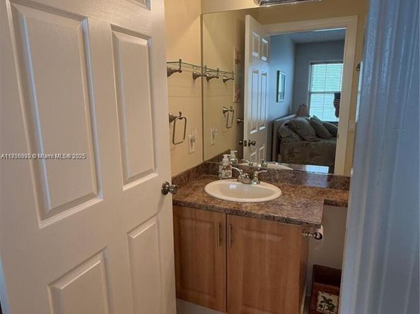 335 Waterside Dr 335, Hypoluxo FL 33462