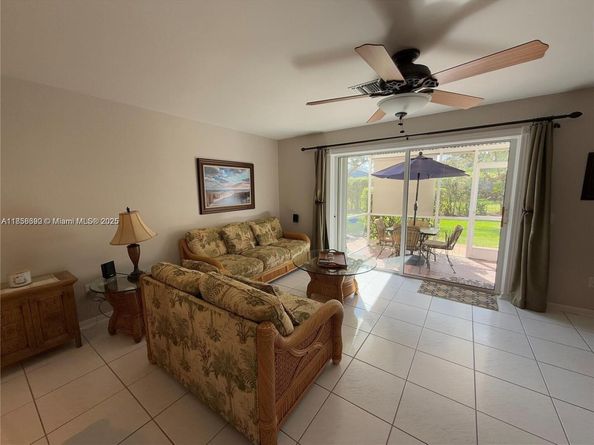 335 Waterside Dr 335, Hypoluxo FL 33462