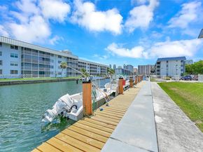 3551 NE 169th St 306, North Miami Beach FL 33160