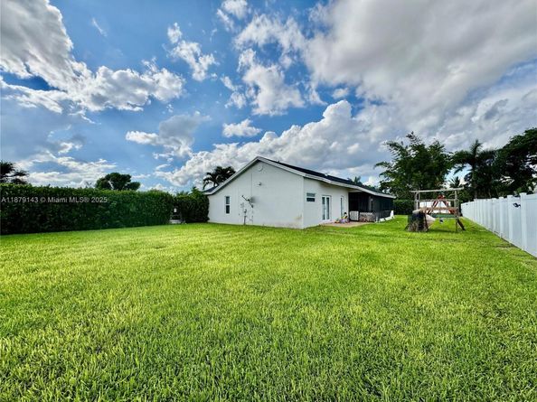 1635 NW 15th Ter, Homestead FL 33030