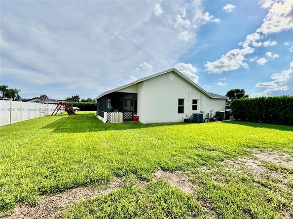 1635 NW 15th Ter, Homestead FL 33030