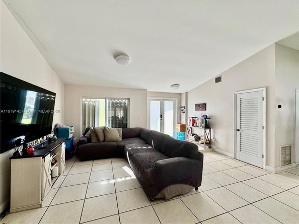1635 NW 15th Ter, Homestead FL 33030