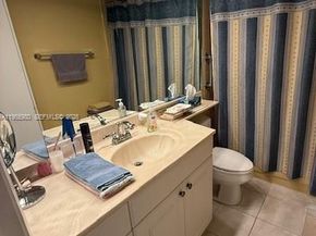 414 SE 10th St 102, Dania Beach FL 33004