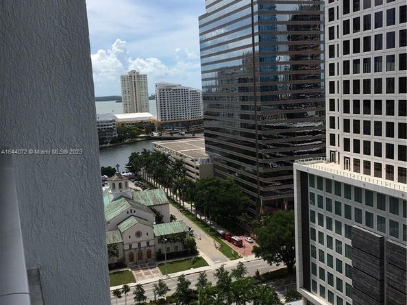 55 SE 6 St 2006, Miami FL 33131
