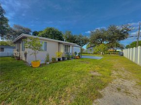 6137 Garfield St, Hollywood FL 33024