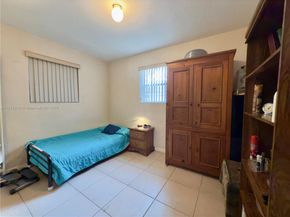 6137 Garfield St, Hollywood FL 33024