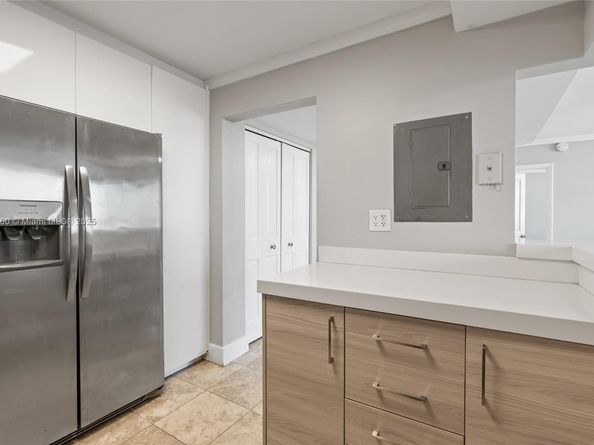 16565 NE 26th Ave 6C, North Miami Beach FL 33160