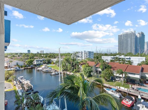 16565 NE 26th Ave 6C, North Miami Beach FL 33160