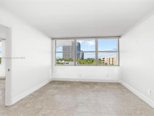 16565 NE 26th Ave 6C, North Miami Beach FL 33160