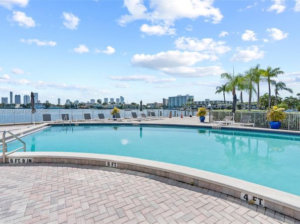 16565 NE 26th Ave 6C, North Miami Beach FL 33160