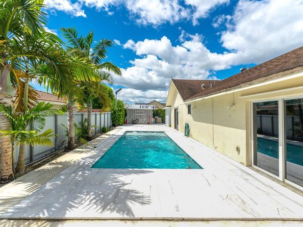 12540 SW 219th St, Miami FL 33170