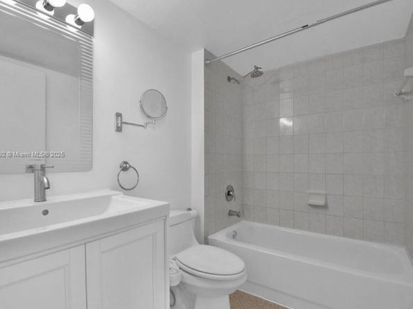 1688 West Ave 602, Miami Beach FL 33139