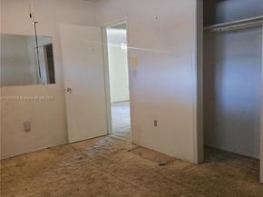 6737 Arbor Dr, Miramar FL 33023