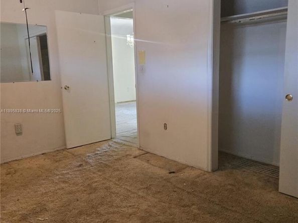 6737 Arbor Dr, Miramar FL 33023
