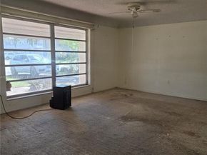6737 Arbor Dr, Miramar FL 33023
