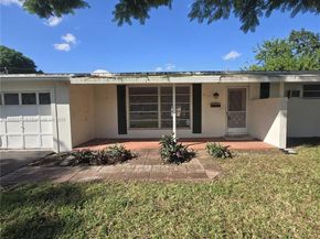 6737 Arbor Dr, Miramar FL 33023