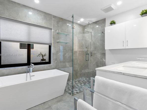 13230 NW 11th Ter, Miami FL 33182