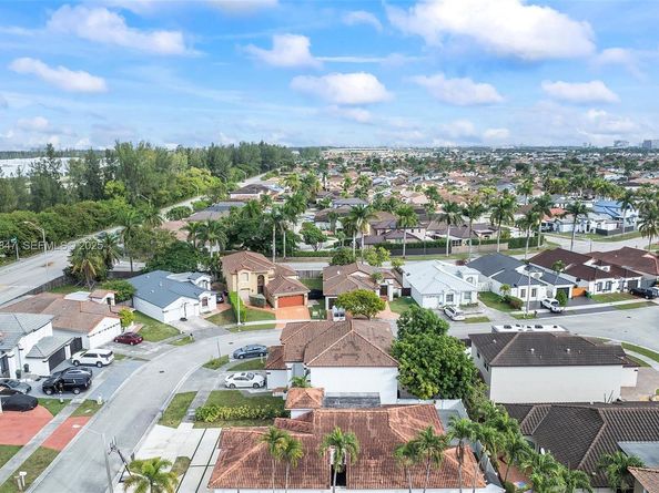 13230 NW 11th Ter, Miami FL 33182