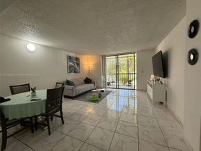 8420 SW 133rd Ave Rd 317, Miami FL 33183