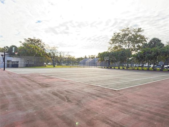 8420 SW 133rd Ave Rd 317, Miami FL 33183