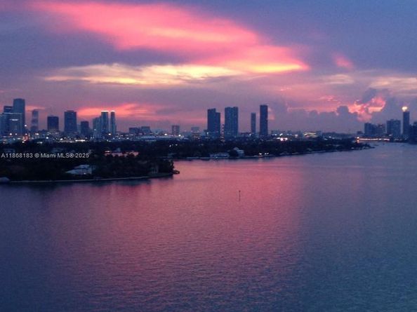 1000 West Ave PH12, Miami Beach FL 33139