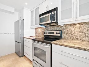 1000 West Ave PH12, Miami Beach FL 33139