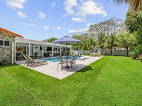 7495 SW 73rd Ter, Miami FL 33143