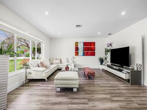 7495 SW 73rd Ter, Miami FL 33143