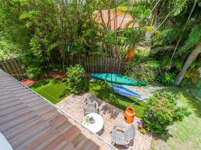 2845 Garden Dr, Cooper City FL 33026