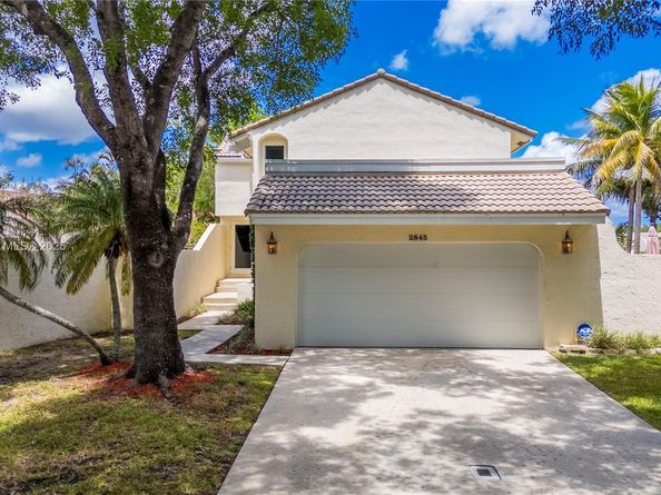 2845 Garden Dr, Cooper City FL 33026