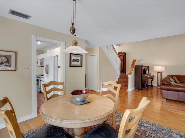 2845 Garden Dr, Cooper City FL 33026