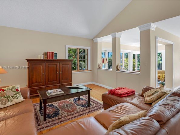 2845 Garden Dr, Cooper City FL 33026