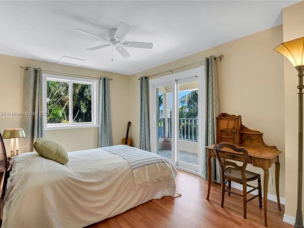2845 Garden Dr, Cooper City FL 33026