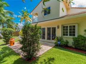 2845 Garden Dr, Cooper City FL 33026