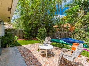 2845 Garden Dr, Cooper City FL 33026