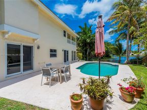 2845 Garden Dr, Cooper City FL 33026