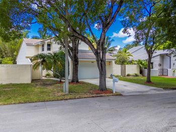 2845 Garden Dr