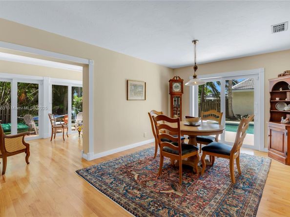 2845 Garden Dr, Cooper City FL 33026