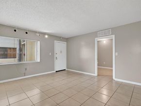 8065 SW 107th Ave 106, Miami FL 33173