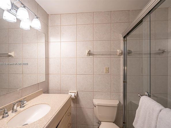 1148 Johnson St, Hollywood FL 33019