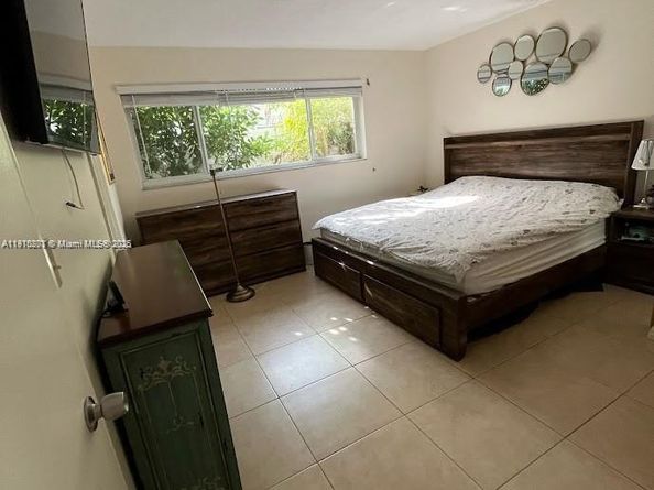 1148 Johnson St, Hollywood FL 33019