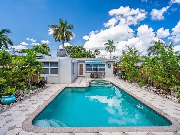 1148 Johnson St, Hollywood FL 33019