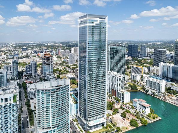 700 NE 26th Ter PH02, Miami FL 33137