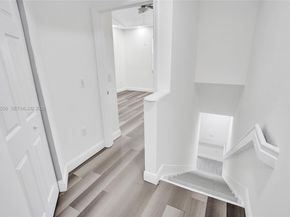 4183 Crystal Lake Dr, Deerfield Beach FL 33064