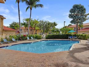 4183 Crystal Lake Dr, Deerfield Beach FL 33064