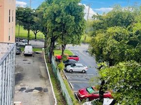 1810 W 56th St 3315, Hialeah FL 33012